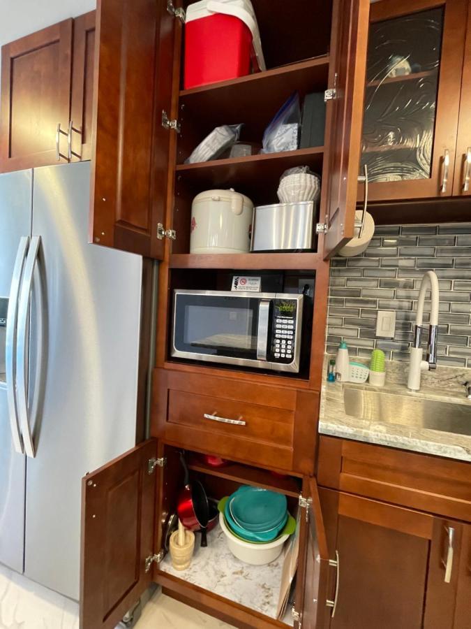 Amazing Waikiki Beach Condo 2Bed2Bath+Free Parking Гонолулу Екстер'єр фото