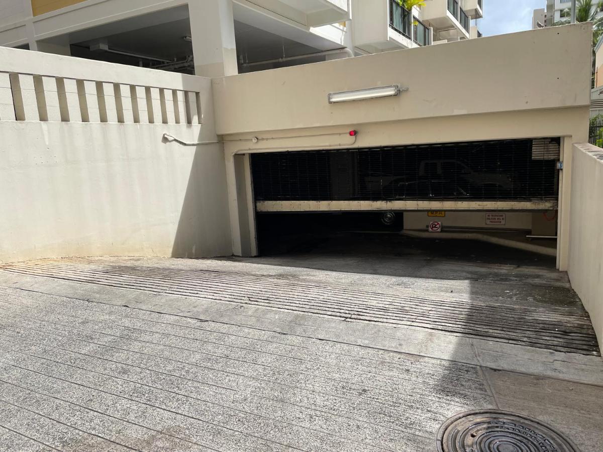 Amazing Waikiki Beach Condo 2Bed2Bath+Free Parking Гонолулу Екстер'єр фото