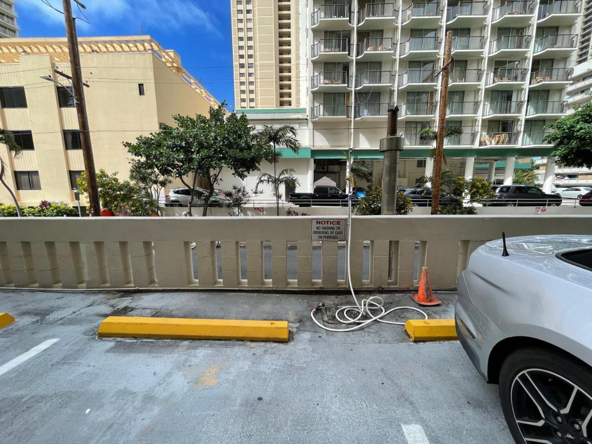 Amazing Waikiki Beach Condo 2Bed2Bath+Free Parking Гонолулу Екстер'єр фото