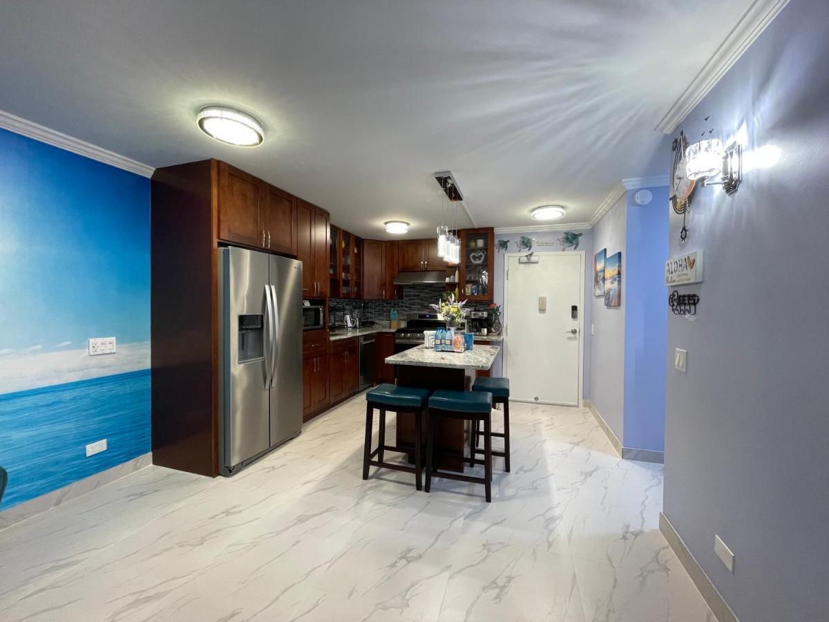 Amazing Waikiki Beach Condo 2Bed2Bath+Free Parking Гонолулу Екстер'єр фото