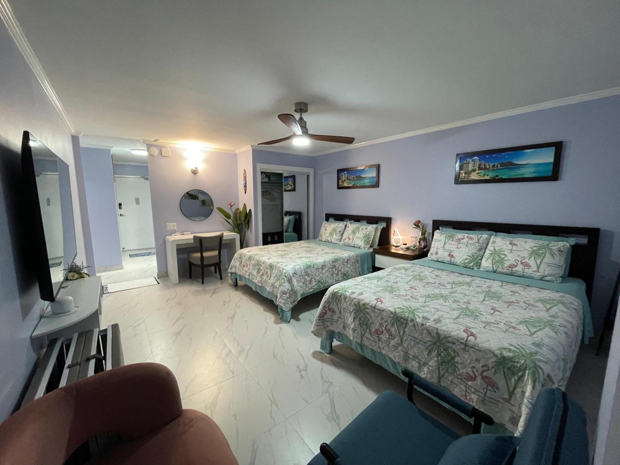 Amazing Waikiki Beach Condo 2Bed2Bath+Free Parking Гонолулу Екстер'єр фото